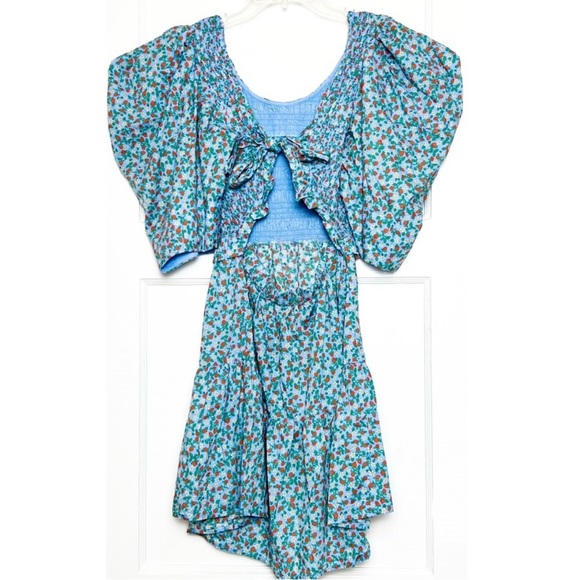 (Sold) SEA Liberty Strawberry Floral Puff Sleeve Smocked Tie Back Tiered Ruffle - Picture 10 of 13
